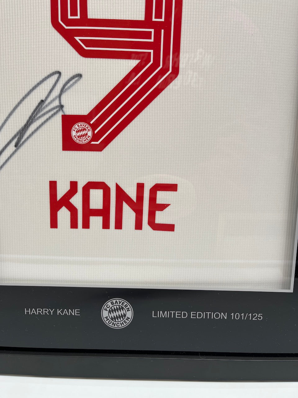 Bayern München Trikot Harry Kane signiert im Rahmen COA Neu Adidas