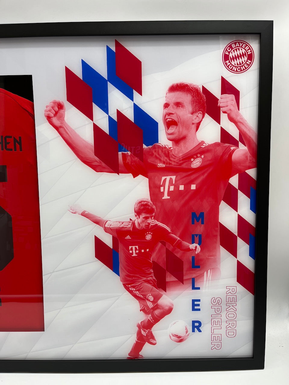 Bayern München Trikot Thomas Müller signiert im Rahmen COA Adidas