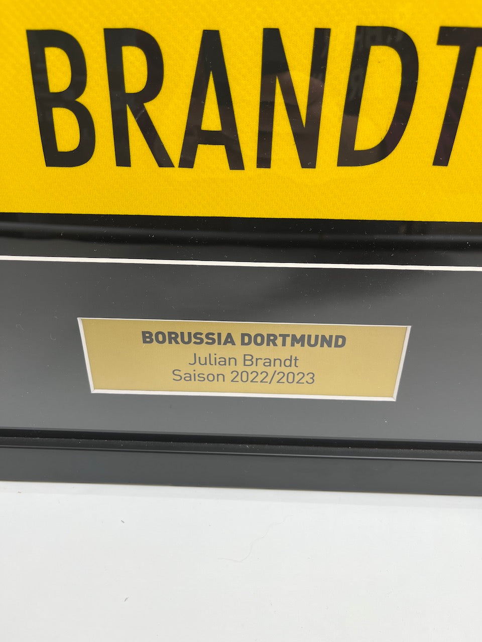 Borussia Dortmund Trikot Julian Brandt signiert im Rahmen Puma BVB