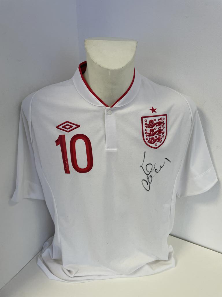 England Trikot Cleverley signiert Fußball Autogramm Football Umbro COA XL
