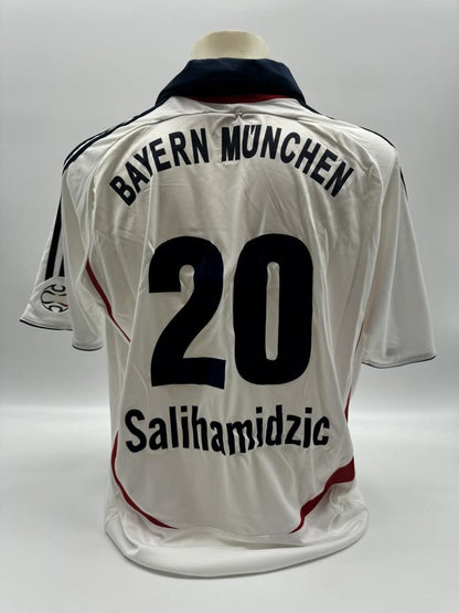Bayern Munich jersey, Hasan Salihamidzic signed, autographs Bundesliga adidas XL