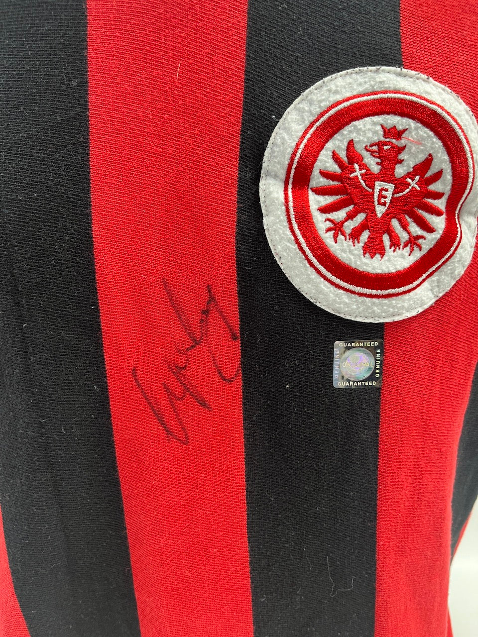 Eintracht Frankfurt Repro Trikot Karl-Heinz Körbel signiert Autogramm COA M