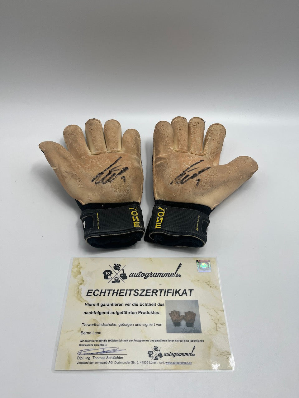 Matchworn Torwart Handschuhe Bernd Leno signiert COA Puma