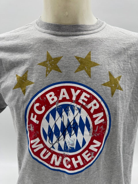 Bayern Munich T-Shirt personally signed by Toni Kroos S