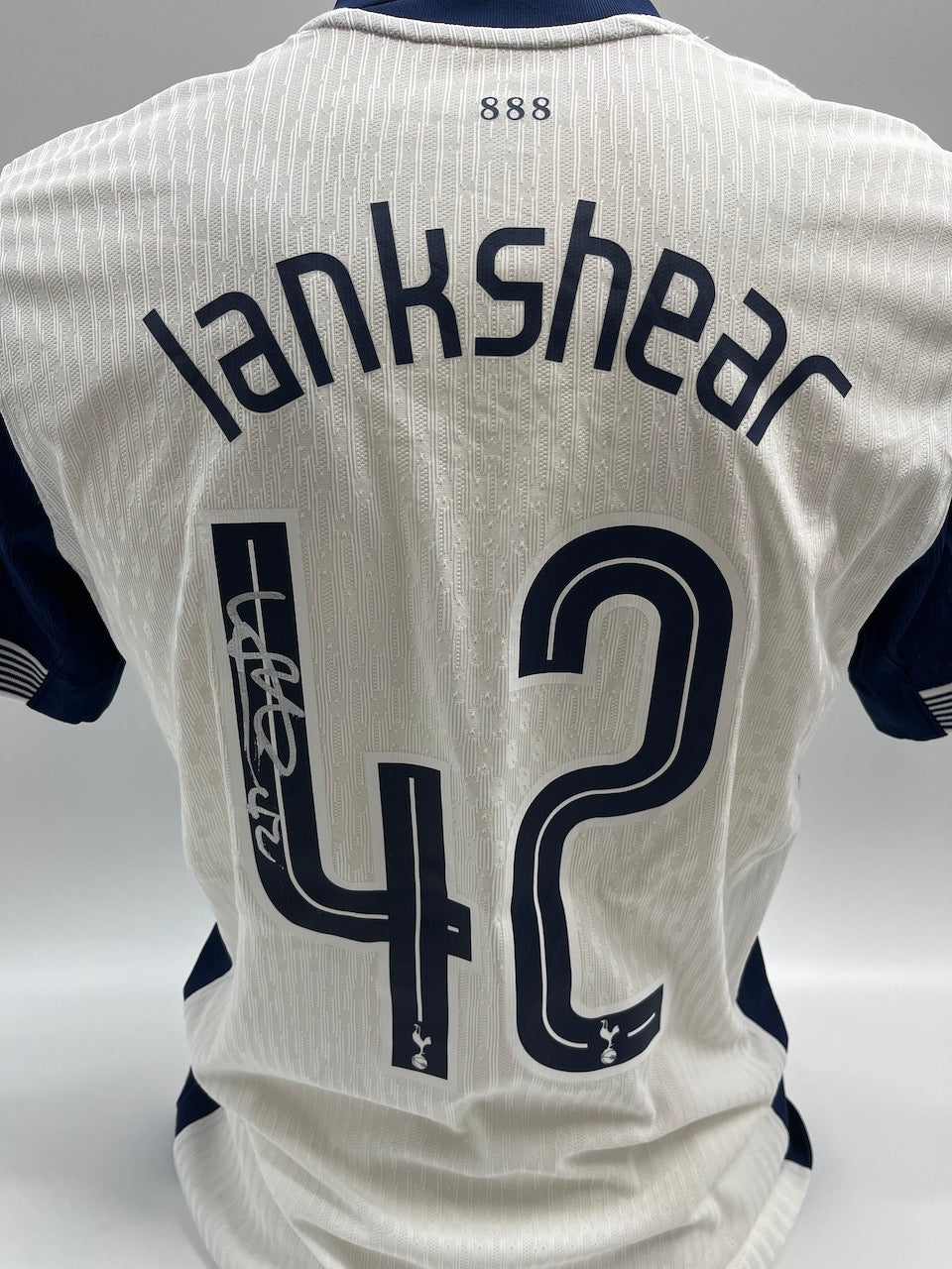 Matchworn Tottenham Trikot getragen & signiert von Will Lankshear 08.01.2025