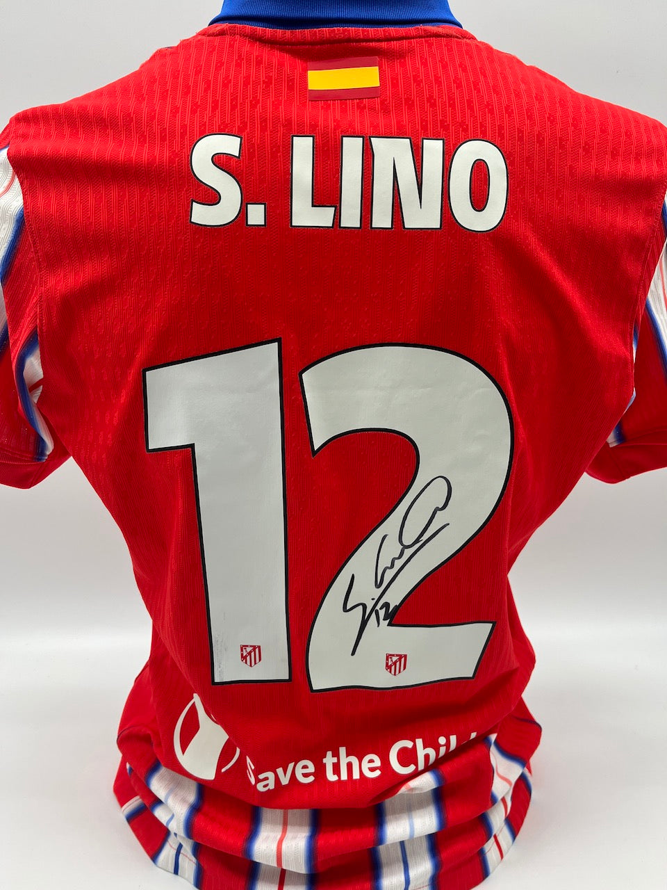 Matchworn Atletico Madrid Trikot getragen & signiert von Samuel Lino 21.01.2025