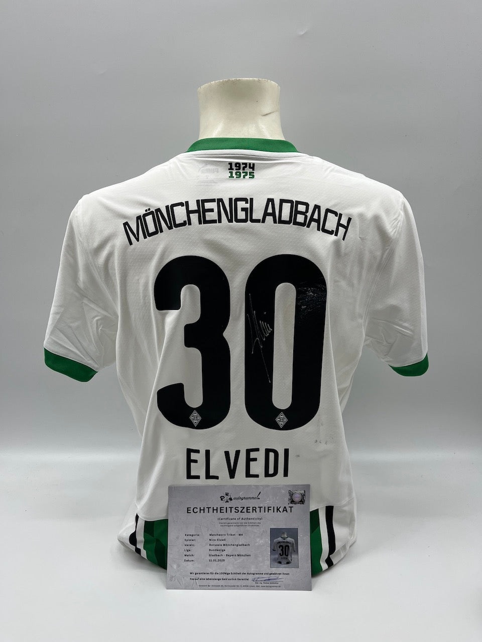 Matchworn Gladbach Trikot getragen & signiert von Nico Elvedi 11.01.2025