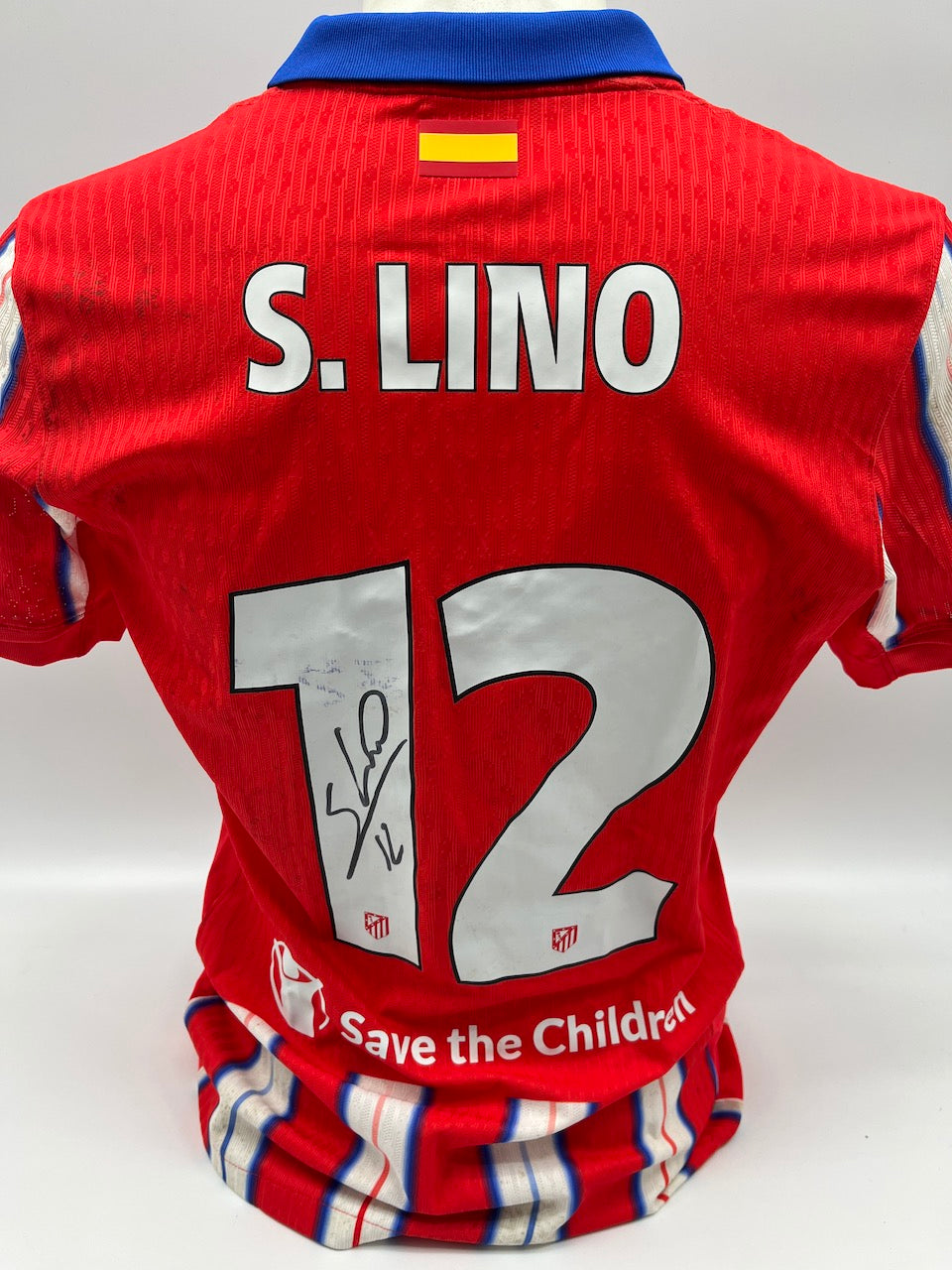 Matchworn Atletico Madrid Trikot getragen & signiert von Samuel Lino 29.01.25