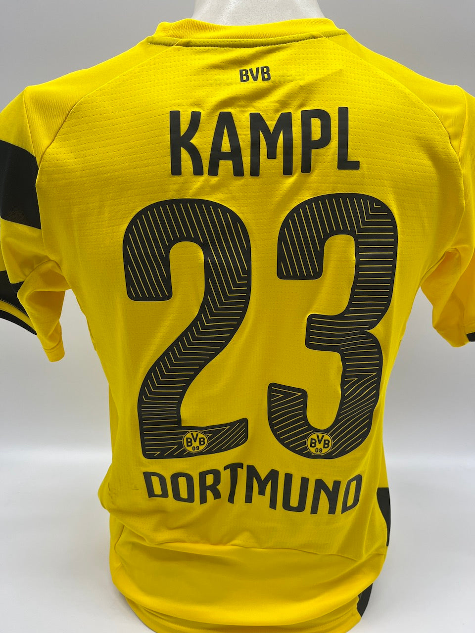 Matchworn Dortmund Trikot getragen von Kevin Kampl 20.02.2015 VFB-BVB