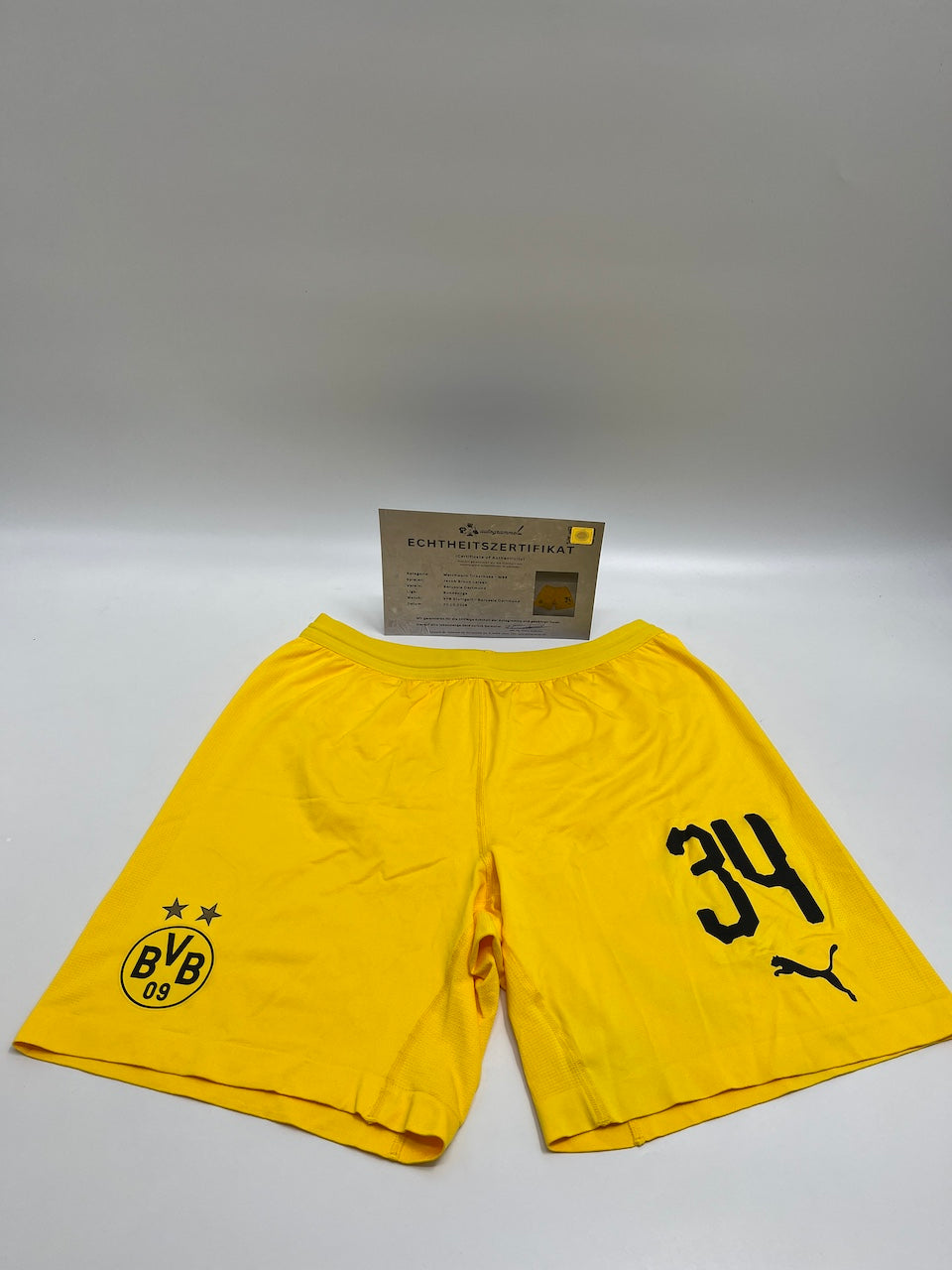 Matchworn Dortmund Trikothose getragen von Jacob Bruun Larsen 20.10.2018