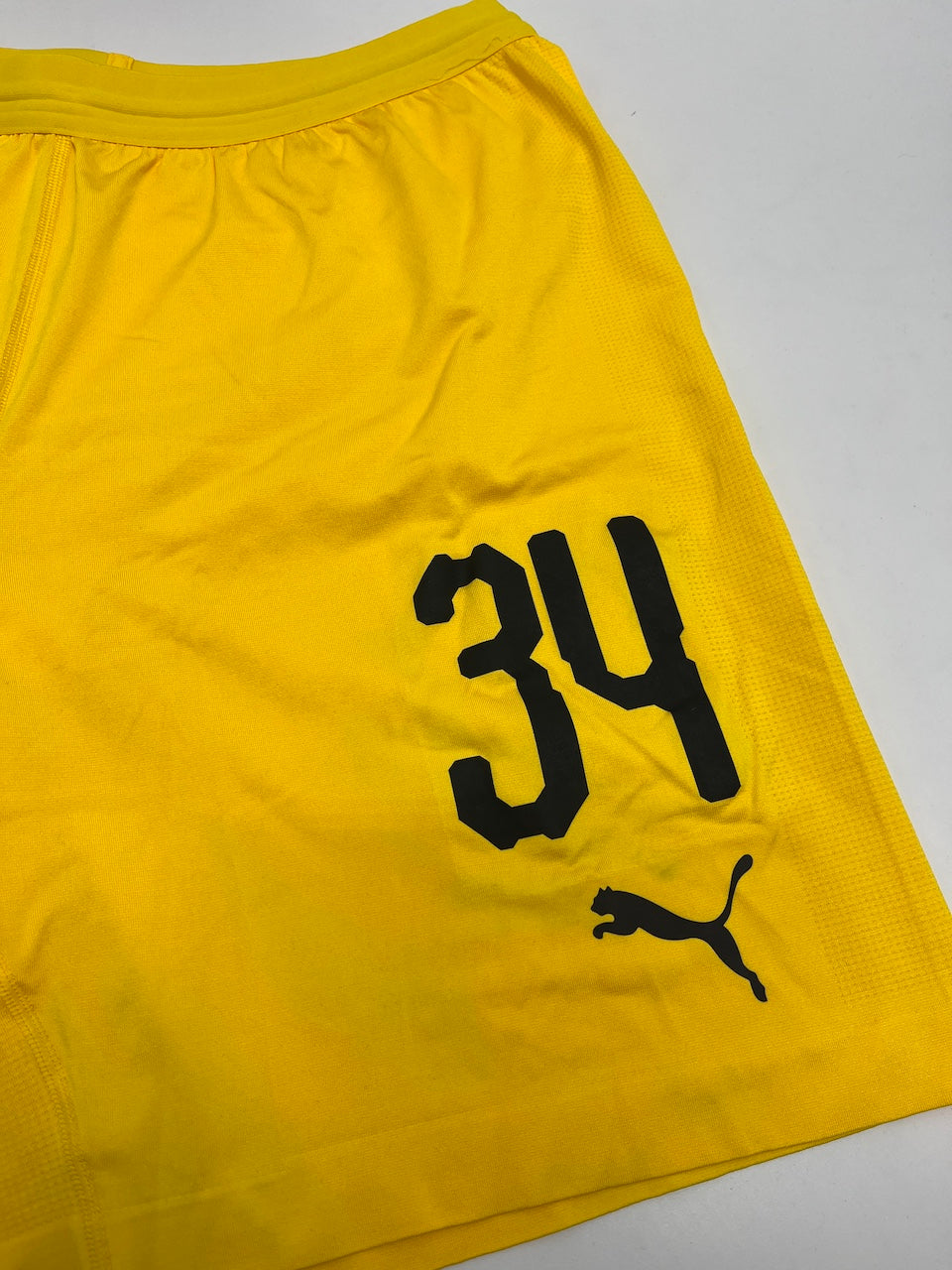 Matchworn Dortmund Trikothose getragen von Jacob Bruun Larsen 20.10.2018