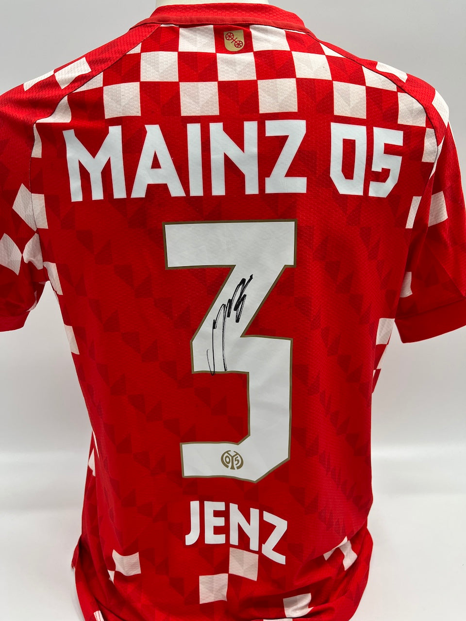 Matchworn Mainz Trikot getragen & signiert von Moritz Jenz 08.02.2025