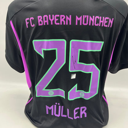Bayern München Trikot Thomas Müller signiert Autogramme Adidas XL