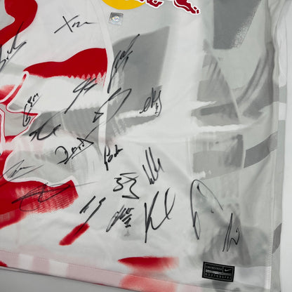 RB Leipzig Trikot 2022/2023 Teamsigniert Red Bull COA Nike L