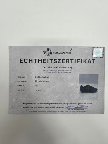 Football shoe Nigel de Jong signed in showcase + lighting autograph COA