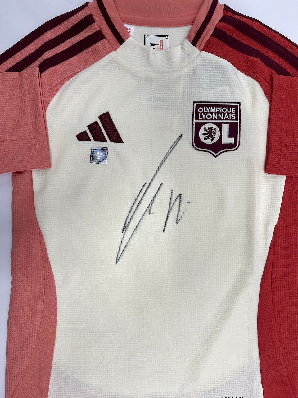 Olympique Lyon Trikot Gift Orban signiert im Rahmen COA Adidas Fußball 128