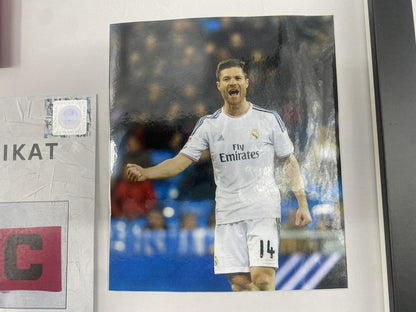 Kapitänsbinde Xabi Alsonso signiert im Rahmen Real Madrid Fußball COA  Autogramm