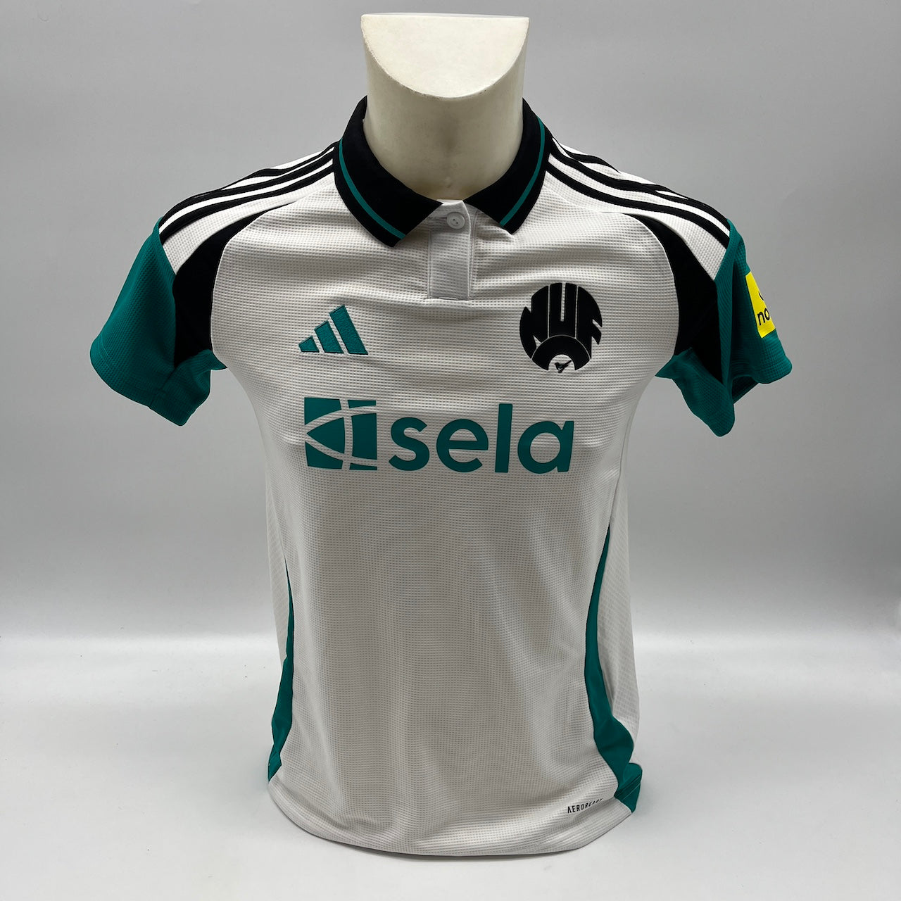 Newcastle United Trikot Nick Woltemade signiert Autogramm Fußball Adidas S