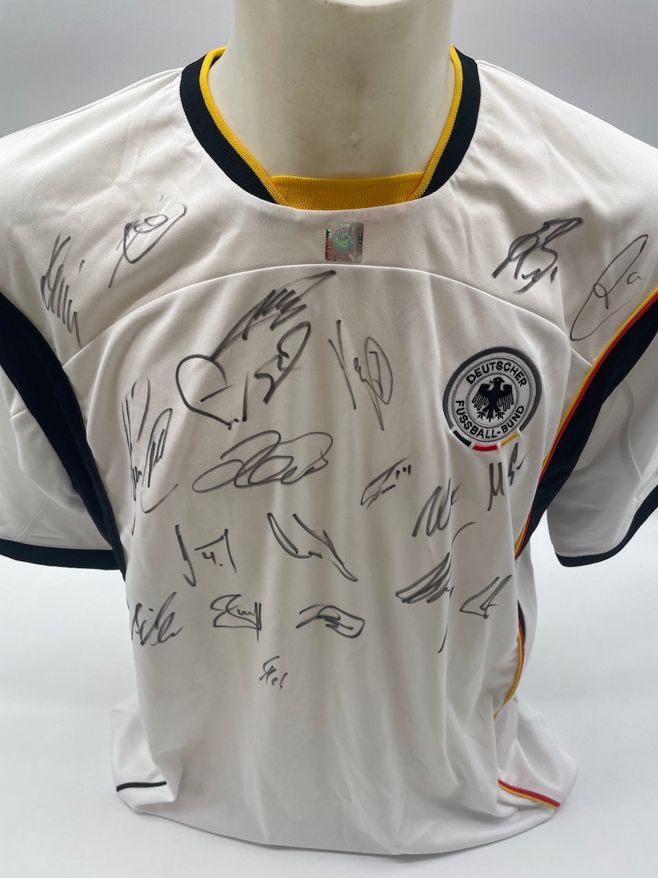 Deutschland Fanshirt EM 2012 Teamsigniert DFB Fußball Autogramm COA Adidas Neu L