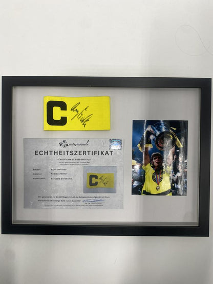 Kapitänsbinde Andreas Möller signiert im Rahmen BVB Autogramm COA