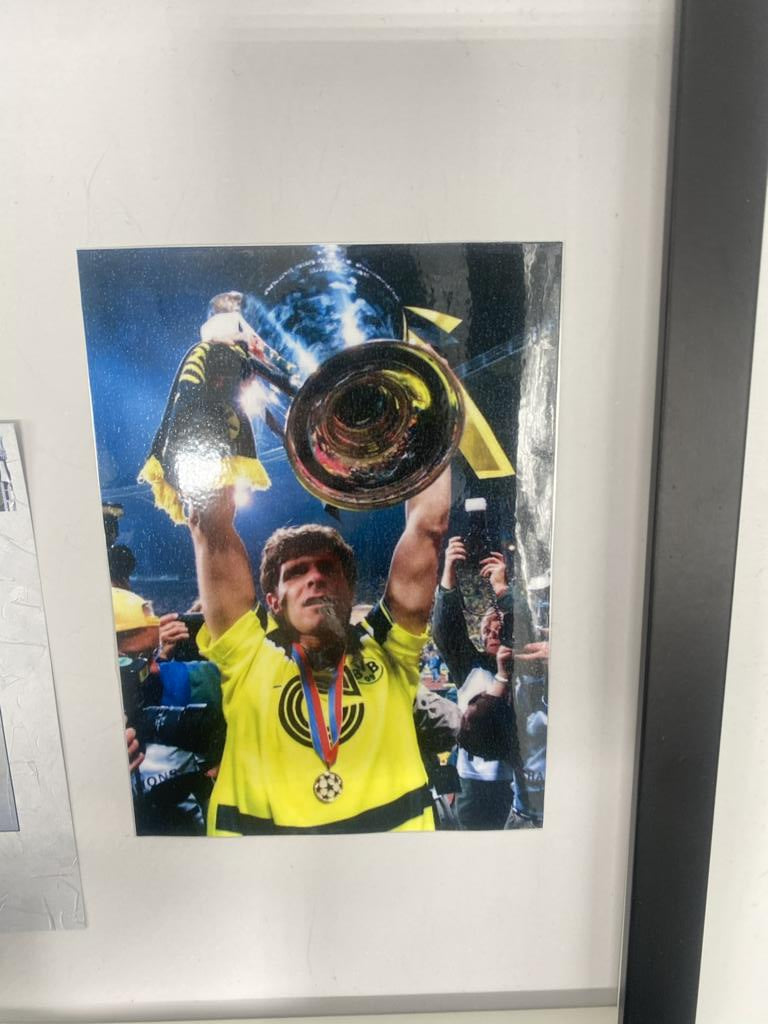 Captain's armband signed by Andreas Möller in a BVB autograph COA frame