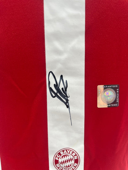 Bayern München Frauentrikot Xherdan Shaqiri signiert Adidas COA Autogramm 38-40