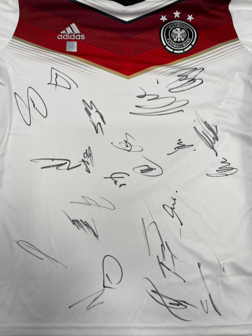 Deutschland Trikot WM 2014 Teamsigniert Fußball DFB Weltmeister Adidas L