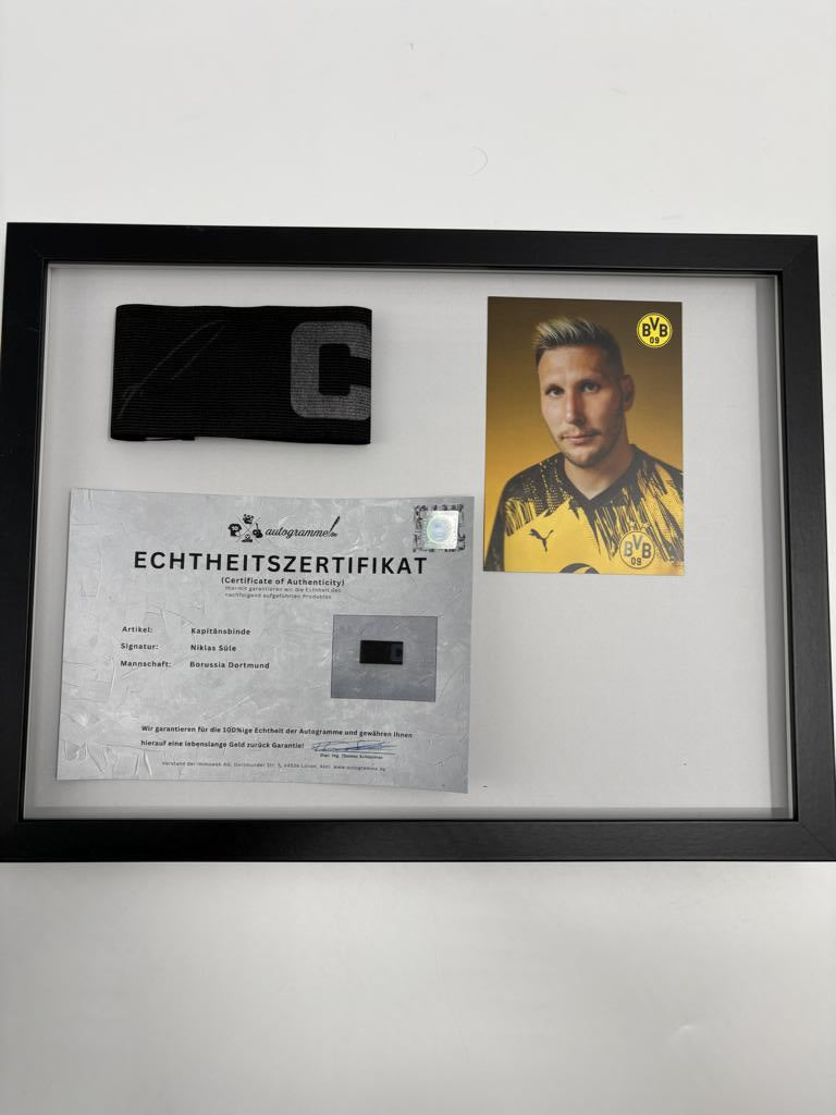 Kapitänsbinde Niklas Süle signiert im Rahmen Borussia Dortmund COA Fußball