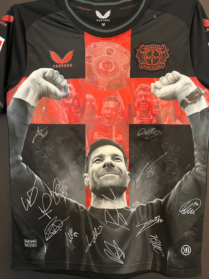Leverkusen Trikot Portrait Xabi Alonso und Team handgemalt und teamsigniert M