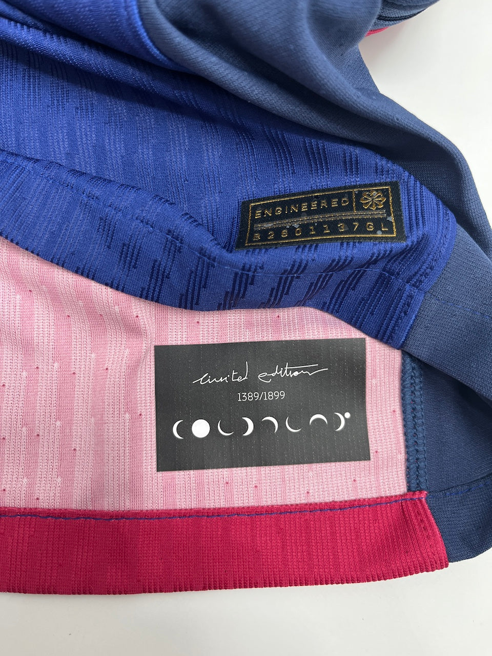 Limited Barcelona x Coldplay jersey 1389/1899 XL