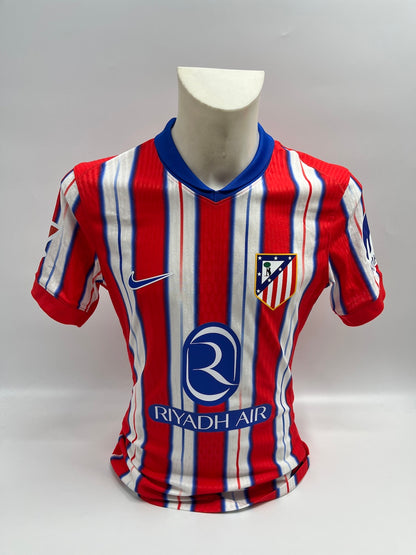 Matchworn Atletico Madrid Trikot getragen & signiert von Julian Alvarez 24.04.25