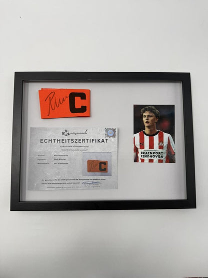 Kapitänsbinde Paul Wanner signiert im Rahmen PSV Eindhoven Autogramm