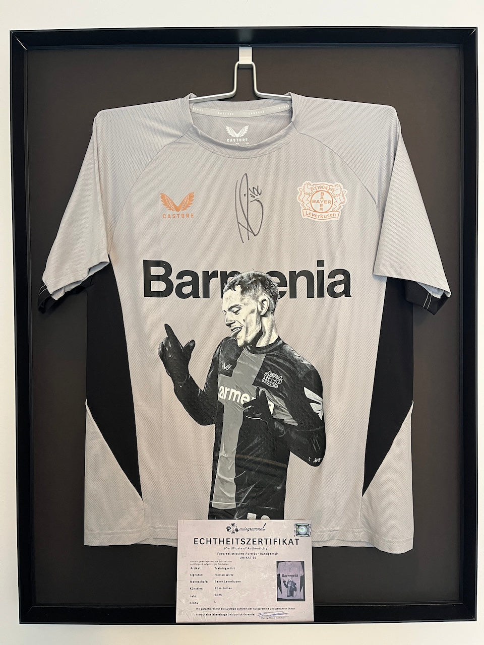 Leverkusen Shirt Portrait Florian Wirtz handgemalt und signiert Castore L