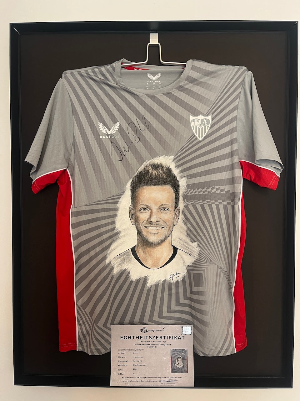 Sevilla FC Shirt Portrait Ivan Rakitic handgemalt und signiert Castore neu L