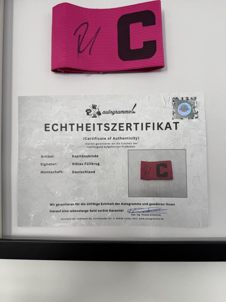 Kapitänsbinde Niclas Füllkrug signiert im Rahmen DFB Fußball Autogramm COA