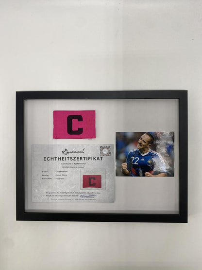 Brazalete de capitán firmado por Franck Ribéry enmarcado, Francia, certificado de autenticidad.