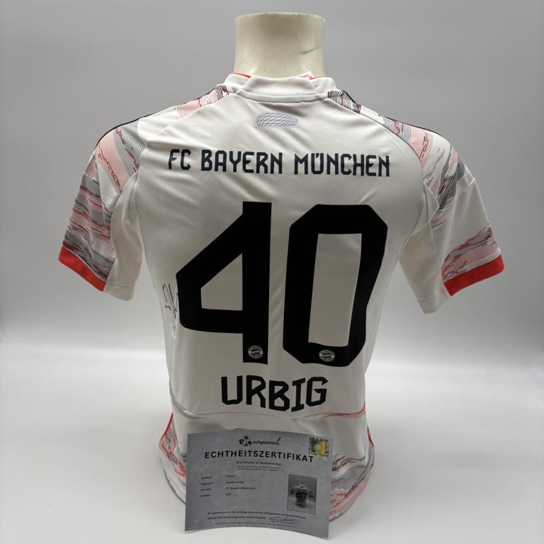 Bayern München Trikot Jonas Urbig signiert Autogramm Adidas COA 164