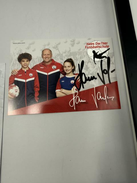 Kapitänsbinde Hans Dorfner signiert im Rahmen FC Bayern München Autogramm