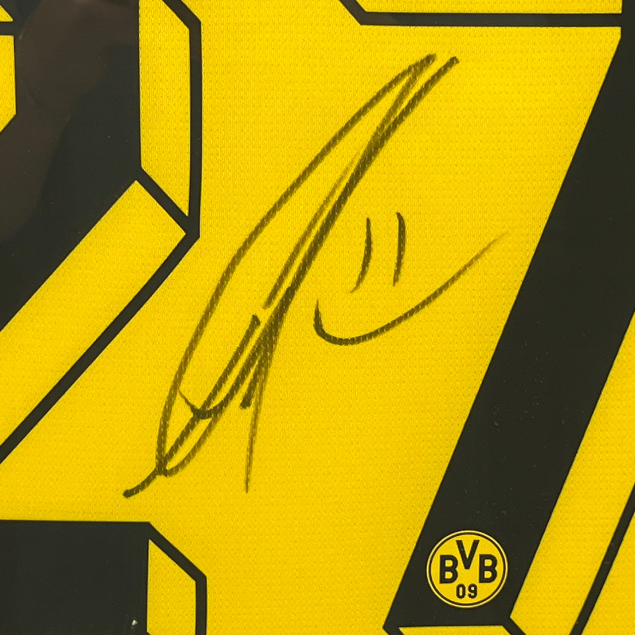 Borussia Dortmund Trikot Karim Adeyemi signiert im Rahmen Puma COA BVB