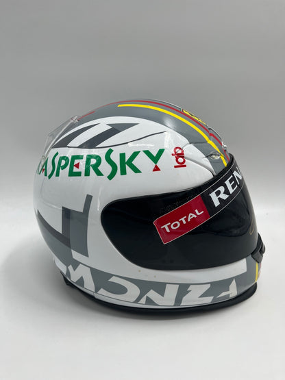 Sebastian Vettel Formel 1 Replica Helm signiert Autogramm COA 1:1