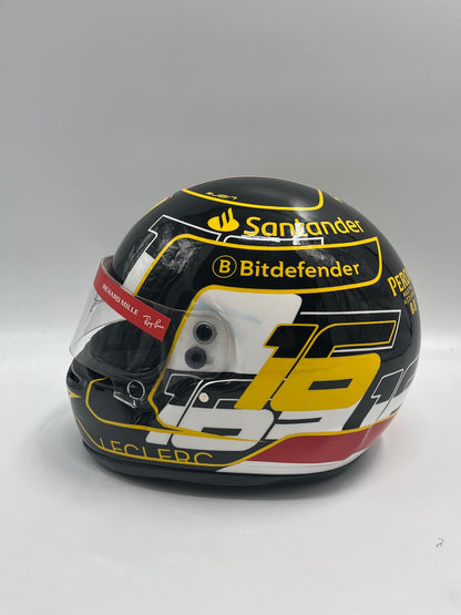 Charles Leclerc Formel 1 Replica Helm signiert Autogramm COA 1:1