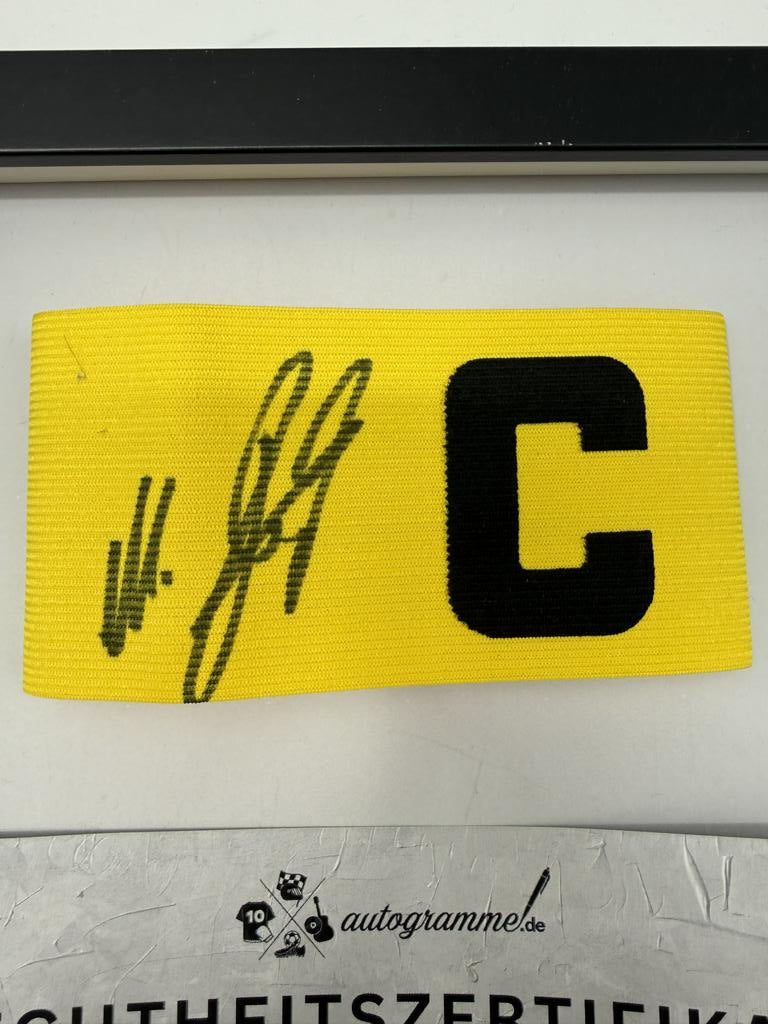 Kapitänsbinde Matthias Herget signiert im Rahmen VFL Bochum COA