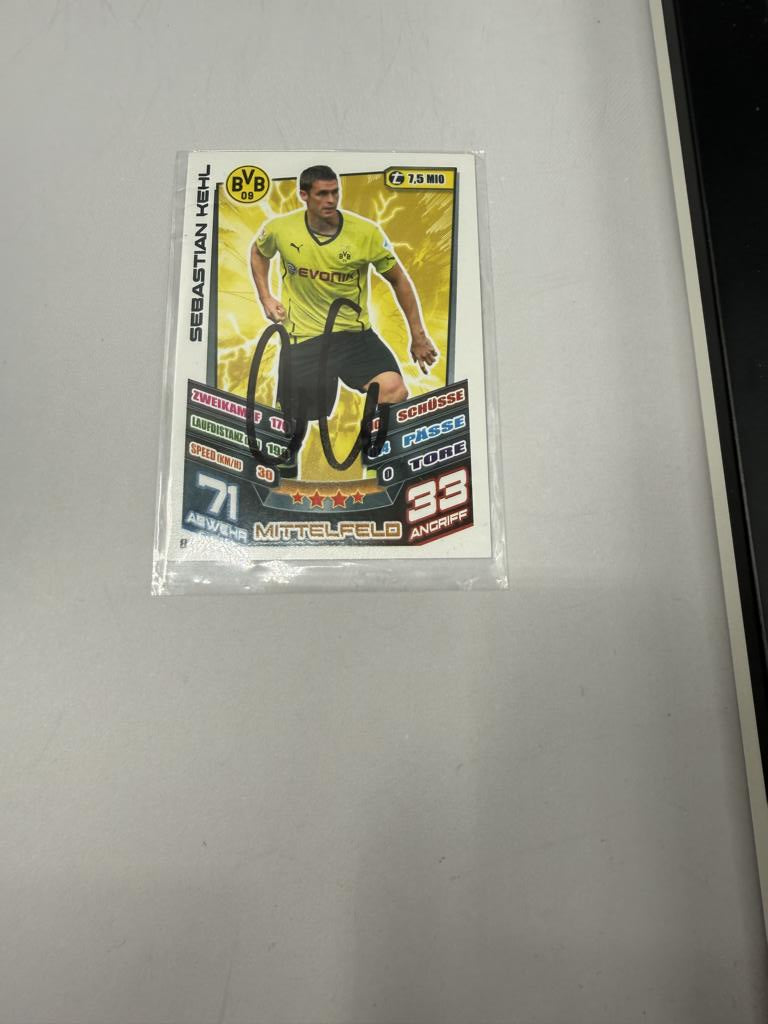 Kapitänsbinde Sebastian Kehl signiert im Rahmen Borussia Dortmund COA