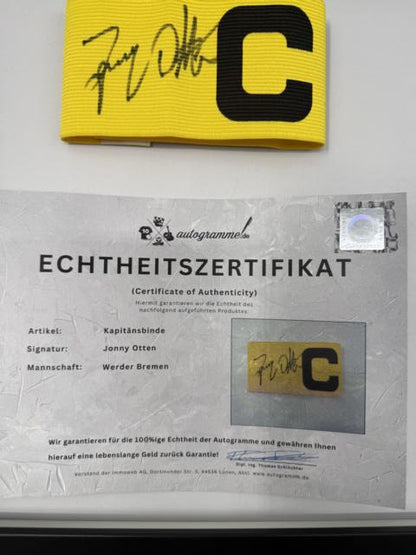 Kapitänsbinde Jonny Otten signiert im Rahmen Werder Bremen COA Fußball