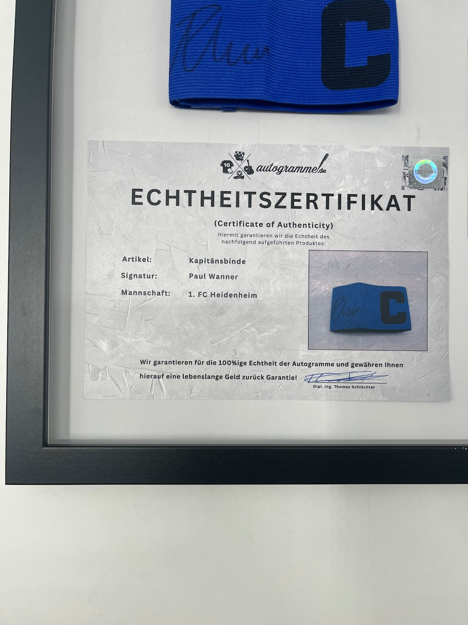 Kapitänsbinde Paul Wanner signiert im Rahmen Heidenheim Autogramm COA