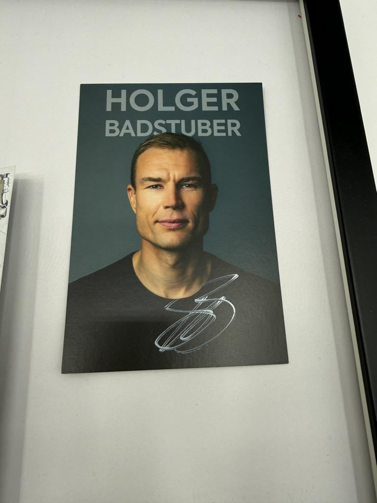 Kapitänsbinde Holger Badstuber signiert im Rahmen Bayern München Fußball COA