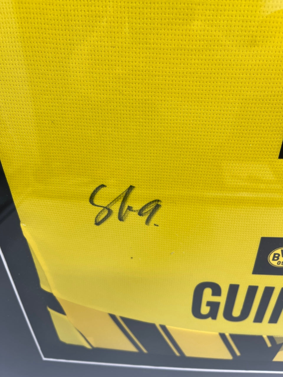 Borussia Dortmund Trikot Serhou Guirassy signiert im Rahmen Puma neu BVB