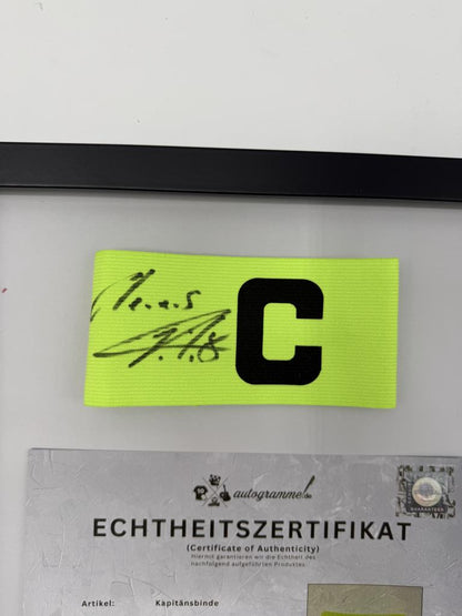 Kapitänsbinde Clemens Fritz signiert im Rahmen Werder Bremen COA Fußball