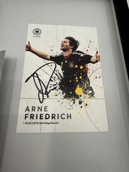 Kapitänsbinde Arne Friedrich signiert im Rahmen Deutschland COA