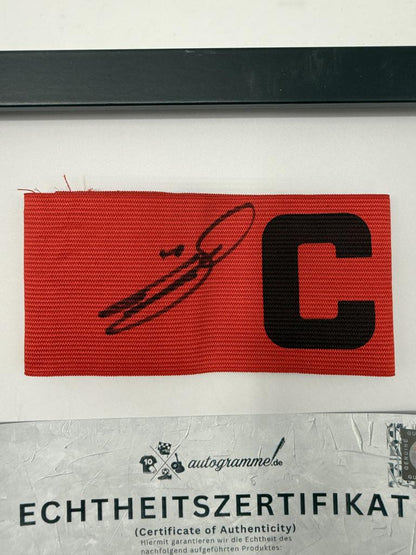 Kapitänsbinde Julian Brandt signiert im Rahmen Borussia Dortmund COA Fußball